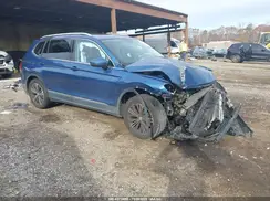 3VV2B7AX7JM185817 2018 VOLKSWAGEN TIGUAN