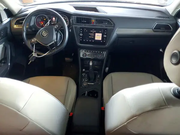 3VV2B7AX7JM196736 2018 VOLKSWAGEN TIGUAN - Image 8
