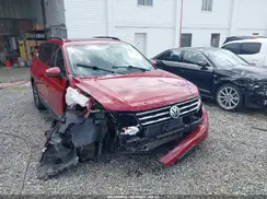 3VV2B7AX7JM197319 2018 VOLKSWAGEN TIGUAN