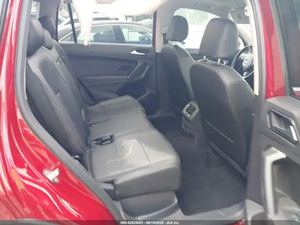 3VV2B7AX7JM197319 2018 VOLKSWAGEN TIGUAN - Image 8