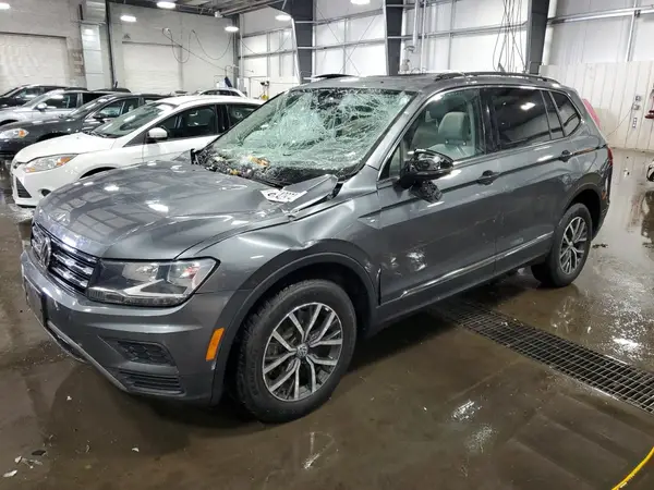 3VV2B7AX7JM211798 2018 VOLKSWAGEN TIGUAN - Image 1