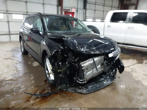3VV2B7AX7KM016432 2019 VOLKSWAGEN TIGUAN - Image 1