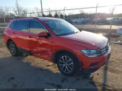 3VV2B7AX7KM023820 2019 VOLKSWAGEN TIGUAN