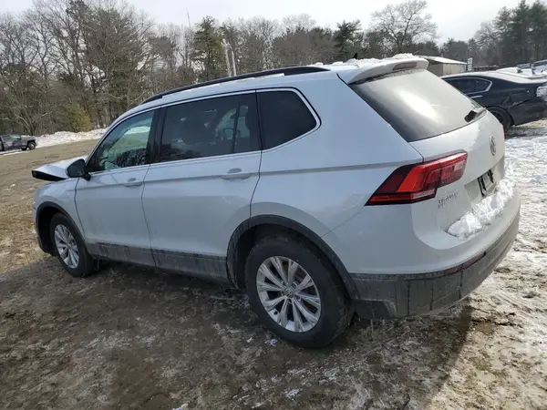 3VV2B7AX7KM044005 2019 VOLKSWAGEN TIGUAN - Image 2
