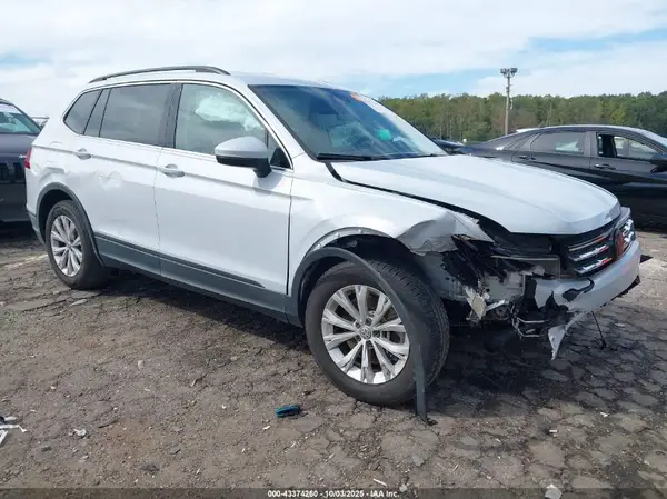 3VV2B7AX7KM048667 2019 VOLKSWAGEN TIGUAN - Image 1