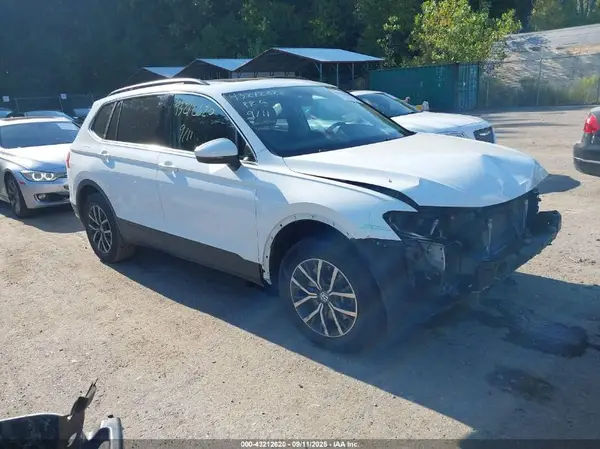 3VV2B7AX7KM051326 2019 VOLKSWAGEN TIGUAN - Image 1