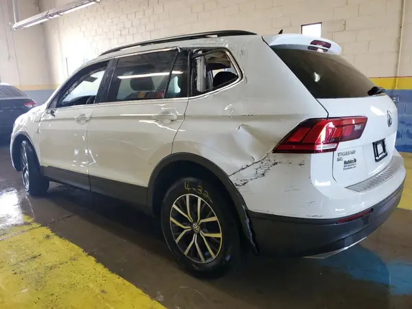 3VV2B7AX7KM071172 2019 VOLKSWAGEN TIGUAN - Image 2
