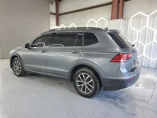 3VV2B7AX7KM126736 2019 VOLKSWAGEN TIGUAN - Image 2