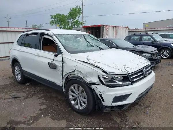 3VV2B7AX7KM142659 2019 VOLKSWAGEN TIGUAN - Image 1