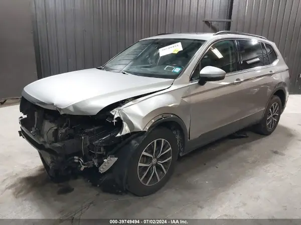 3VV2B7AX7KM175287 2019 VOLKSWAGEN TIGUAN - Image 2