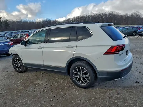 3VV2B7AX7LM028274 2020 VOLKSWAGEN TIGUAN - Image 2