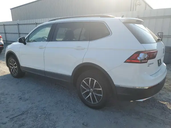 3VV2B7AX7LM029893 2020 VOLKSWAGEN TIGUAN - Image 2