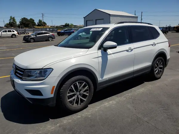 3VV2B7AX7LM034382 2020 VOLKSWAGEN TIGUAN - Image 1