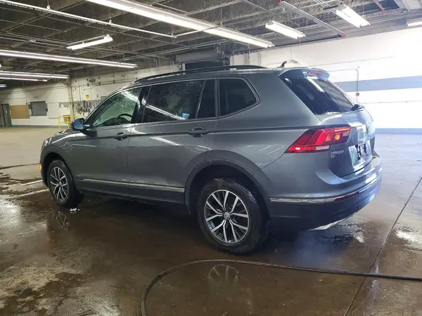 3VV2B7AX7LM037766 2020 VOLKSWAGEN TIGUAN - Image 2