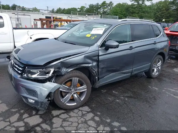 3VV2B7AX7LM105872 2020 VOLKSWAGEN TIGUAN - Image 2