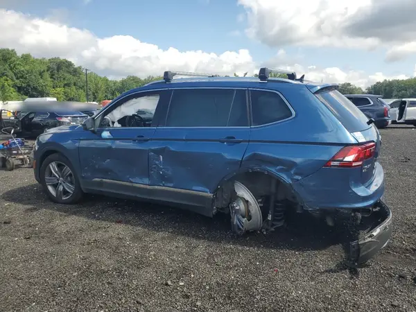 3VV2B7AX7LM110151 2020 VOLKSWAGEN TIGUAN - Image 2