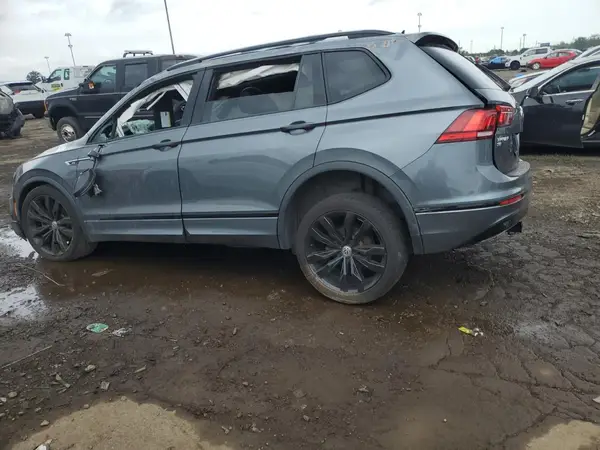 3VV2B7AX7LM143165 2020 VOLKSWAGEN TIGUAN - Image 2