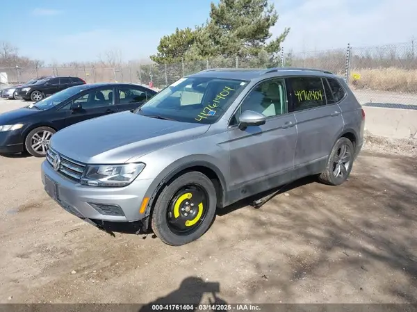 3VV2B7AX7LM170575 2020 VOLKSWAGEN TIGUAN - Image 2