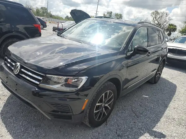 3VV2B7AX7LM178708 2020 VOLKSWAGEN TIGUAN - Image 1