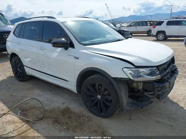 3VV2B7AX7LM182354 2020 VOLKSWAGEN TIGUAN - Image 1