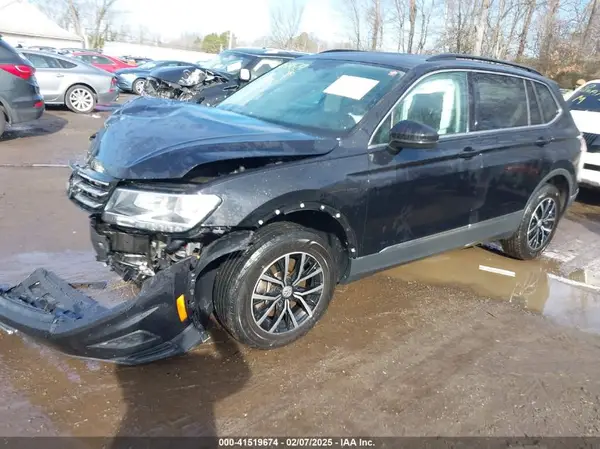 3VV2B7AX7MM050891 2021 VOLKSWAGEN TIGUAN - Image 2