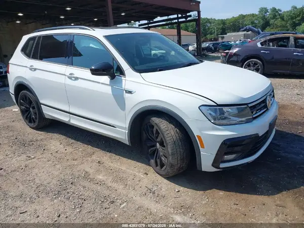 3VV2B7AX7MM071031 2021 VOLKSWAGEN TIGUAN - Image 1
