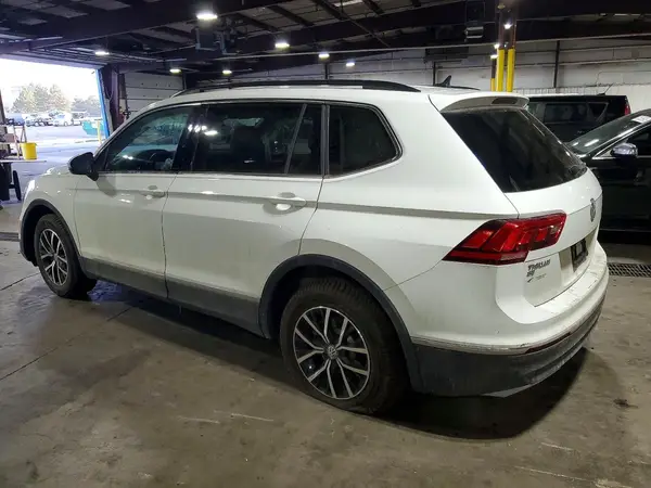 3VV2B7AX7MM077945 2021 VOLKSWAGEN TIGUAN - Image 2