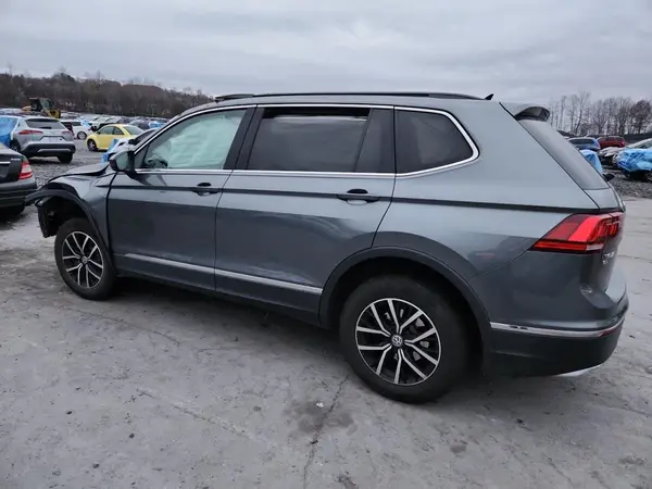3VV2B7AX7MM096785 2021 VOLKSWAGEN TIGUAN - Image 2