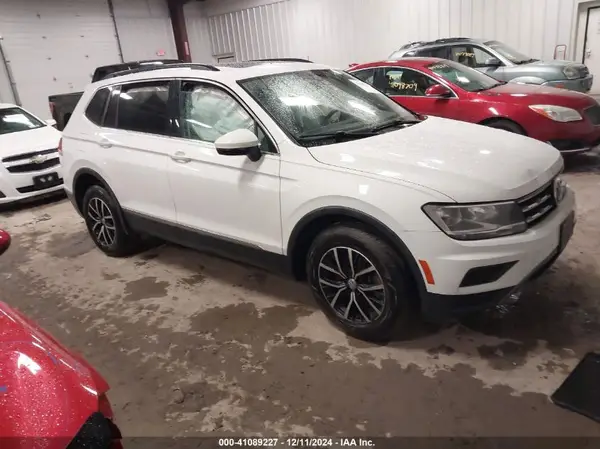 3VV2B7AX7MM110510 2021 VOLKSWAGEN TIGUAN - Image 1