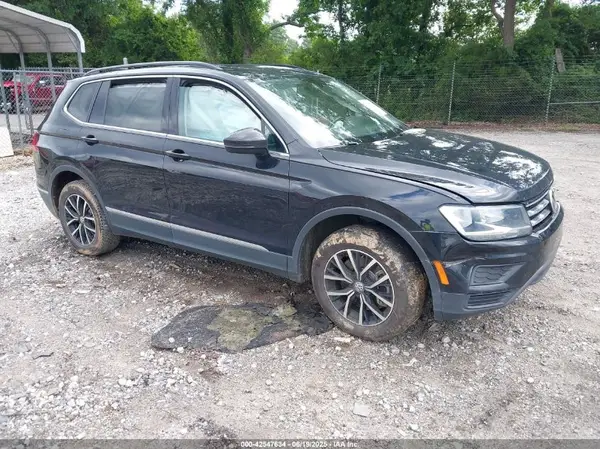 3VV2B7AX7MM114069 2021 VOLKSWAGEN TIGUAN - Image 1