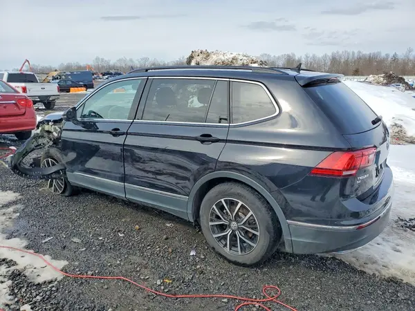 3VV2B7AX7MM132975 2021 VOLKSWAGEN TIGUAN - Image 2