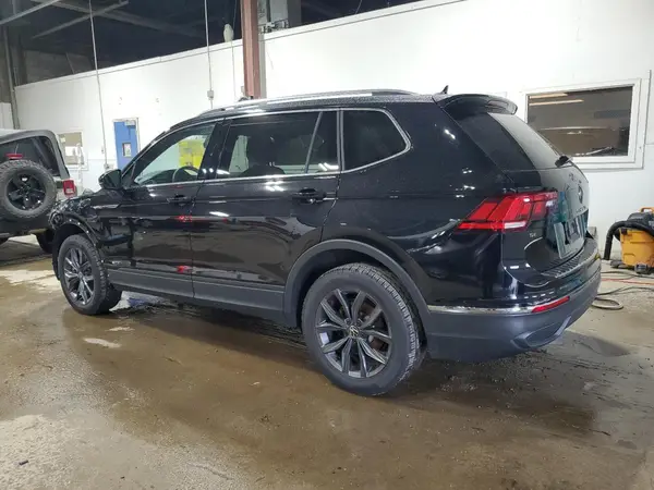 3VV2B7AX7NM130869 2022 VOLKSWAGEN TIGUAN - Image 2