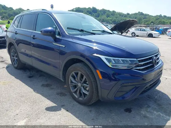 3VV2B7AX7NM135263 2022 VOLKSWAGEN TIGUAN - Image 1