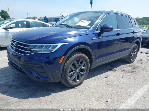 3VV2B7AX7NM135263 2022 VOLKSWAGEN TIGUAN - Image 2