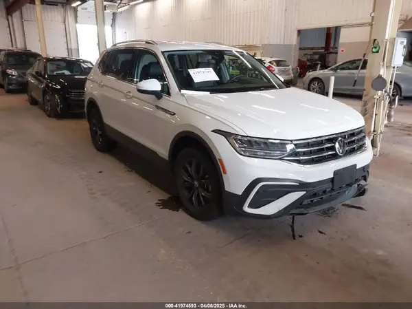 3VV2B7AX7RM034374 2024 VOLKSWAGEN TIGUAN - Image 1