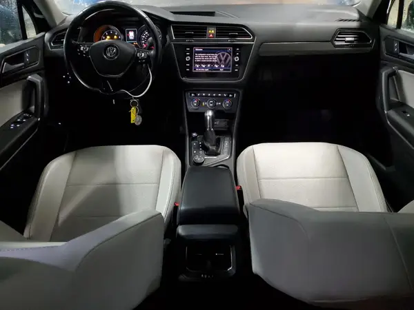 3VV2B7AX8JM016180 2018 VOLKSWAGEN TIGUAN - Image 8