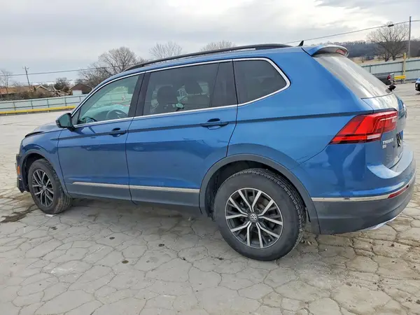 3VV2B7AX8JM020438 2018 VOLKSWAGEN TIGUAN - Image 2
