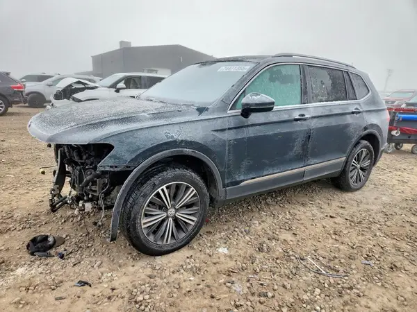 3VV2B7AX8JM025641 2018 VOLKSWAGEN TIGUAN - Image 1