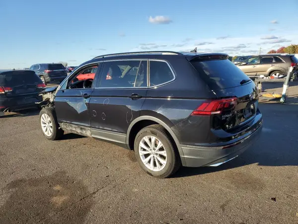 3VV2B7AX8JM041466 2018 VOLKSWAGEN TIGUAN - Image 2