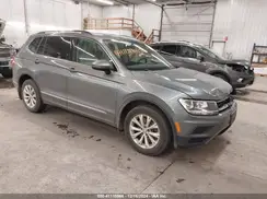 3VV2B7AX8JM069767 2018 VOLKSWAGEN TIGUAN