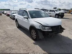 3VV2B7AX8JM080915 2018 VOLKSWAGEN TIGUAN