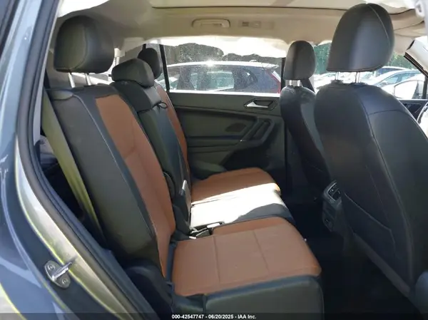3VV2B7AX8JM088223 2018 VOLKSWAGEN TIGUAN - Image 8
