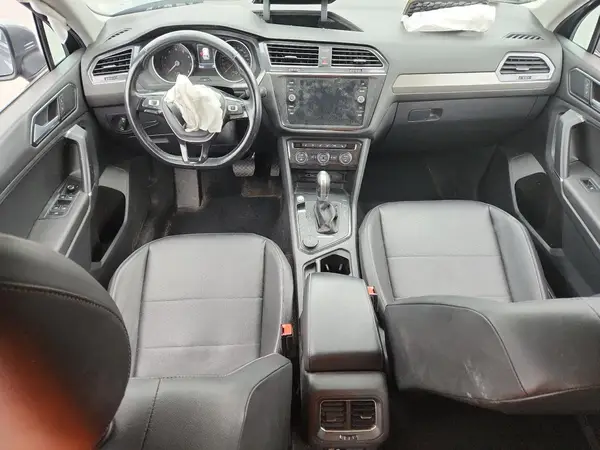 3VV2B7AX8JM097357 2018 VOLKSWAGEN TIGUAN - Image 8