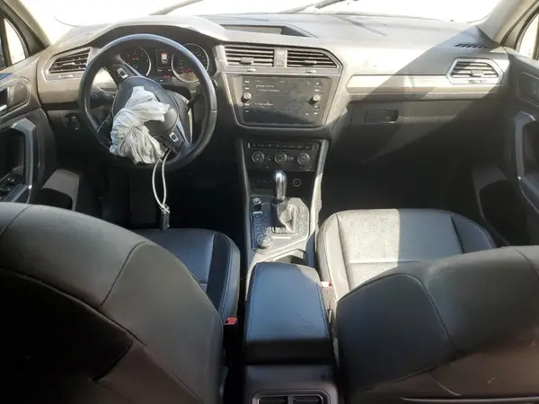 3VV2B7AX8JM100502 2018 VOLKSWAGEN TIGUAN - Image 8