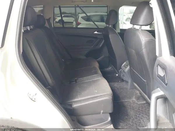 3VV2B7AX8JM120443 2018 VOLKSWAGEN TIGUAN - Image 8