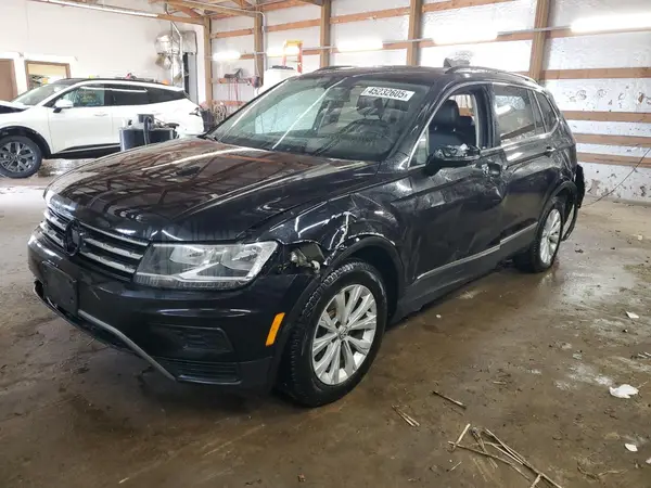 3VV2B7AX8JM142040 2018 VOLKSWAGEN TIGUAN - Image 1