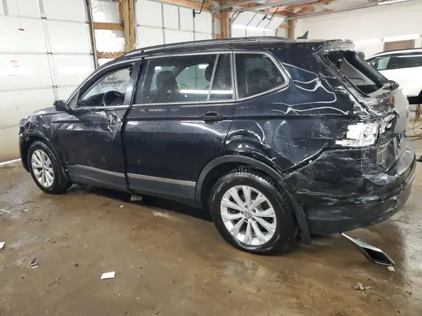 3VV2B7AX8JM142040 2018 VOLKSWAGEN TIGUAN - Image 2