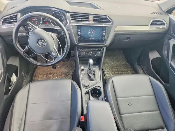3VV2B7AX8JM157282 2018 VOLKSWAGEN TIGUAN - Image 8
