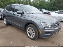 3VV2B7AX8JM160425 2018 VOLKSWAGEN TIGUAN
