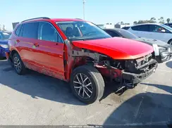 3VV2B7AX8JM193800 2018 VOLKSWAGEN TIGUAN